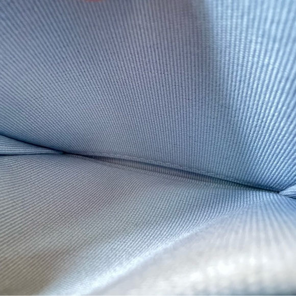 Auth CHANEL Wallet • Cardholder Pouch in Quilted Blue Lambskin Authentic Chanel - Picture 4 of 13